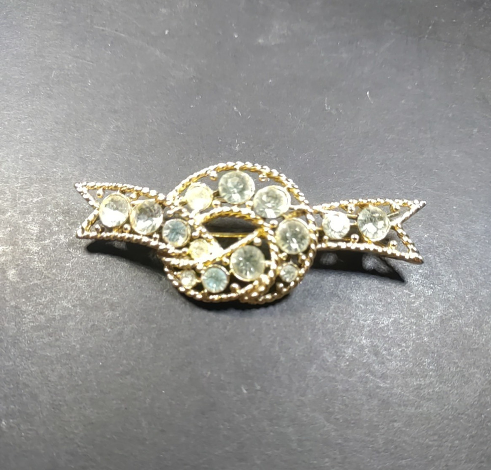 Vintage Y2K Lovers Knot Hair Barrette Gold Tone Rhinestone